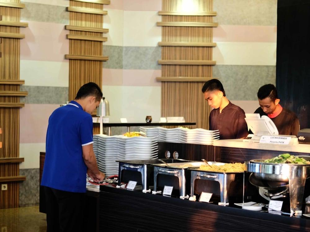 Solaris Hotel Malang Exteriér fotografie